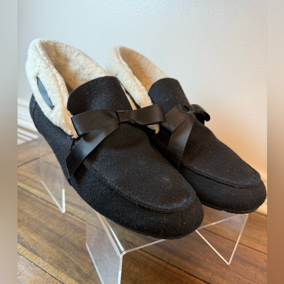 Vionic Men’s Slippers/Loafers Size 11 - Picture 1 of 10